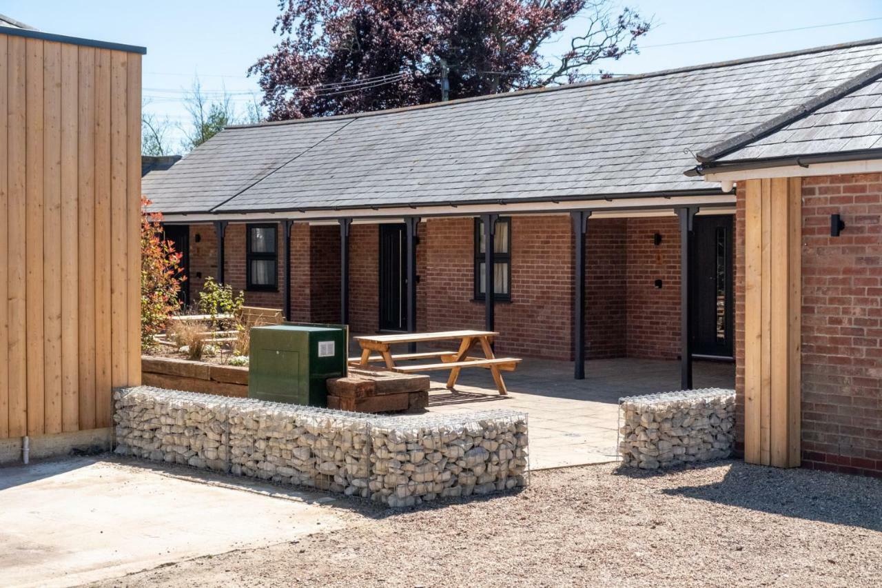 Weeping Willow - Three Tuns Apartments, Pettistree, Wickham Market - By Aldeburgh Coastal Cottages Extérieur photo