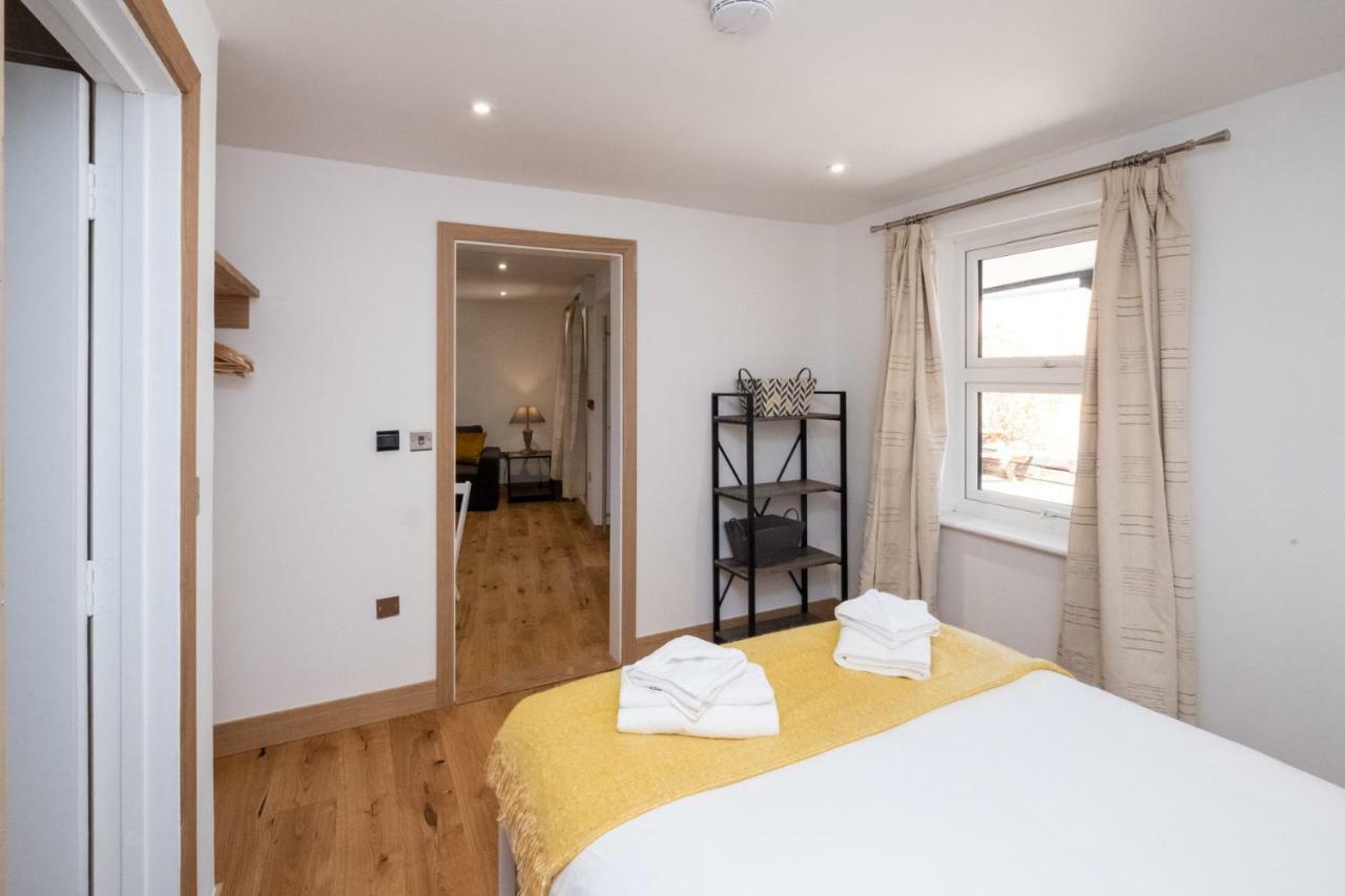 Weeping Willow - Three Tuns Apartments, Pettistree, Wickham Market - By Aldeburgh Coastal Cottages Extérieur photo